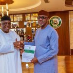 Gateway Inland Dry Port: Shippers’ Council Boss Presents Certificate of Compliance for Outside Business Case to Ogun Governor