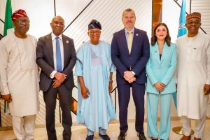 IMO Sec Gen Visit Pic 2