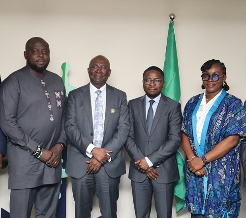 PHOTO 2 - AMANO VISITS NIMASA DG